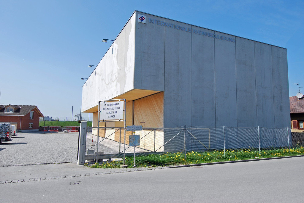 041-1.jpg