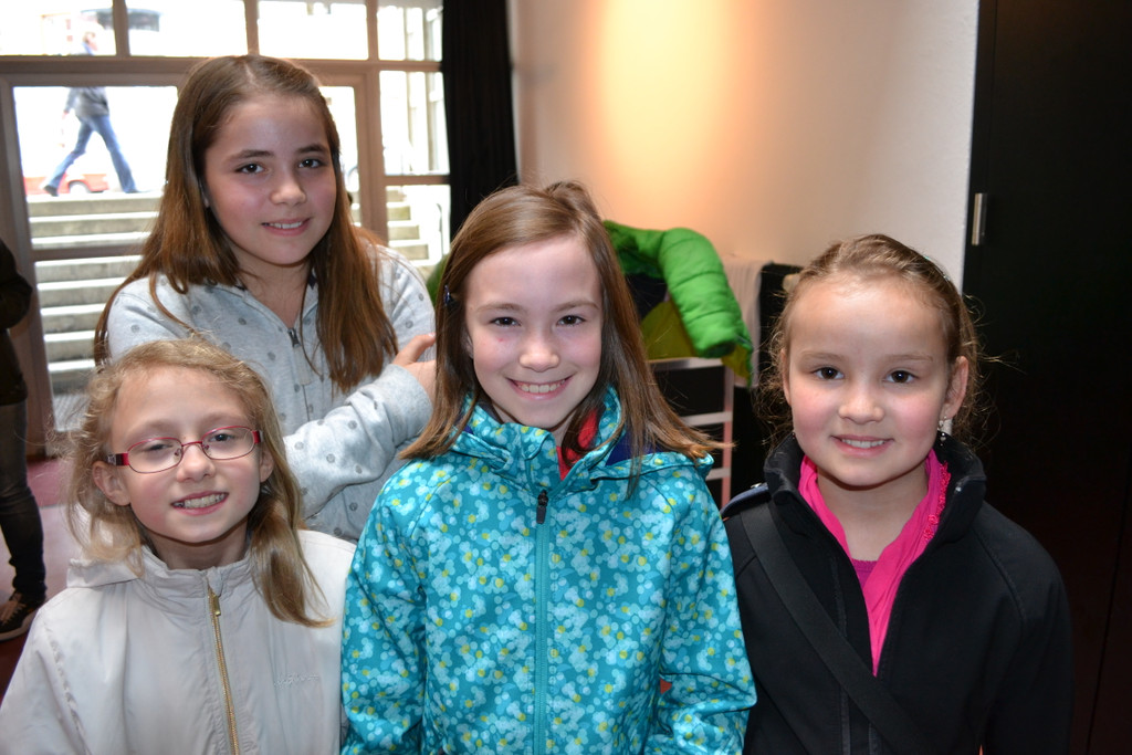 05 Jasmin_ Sarah_ Lisa und Leonie.JPG