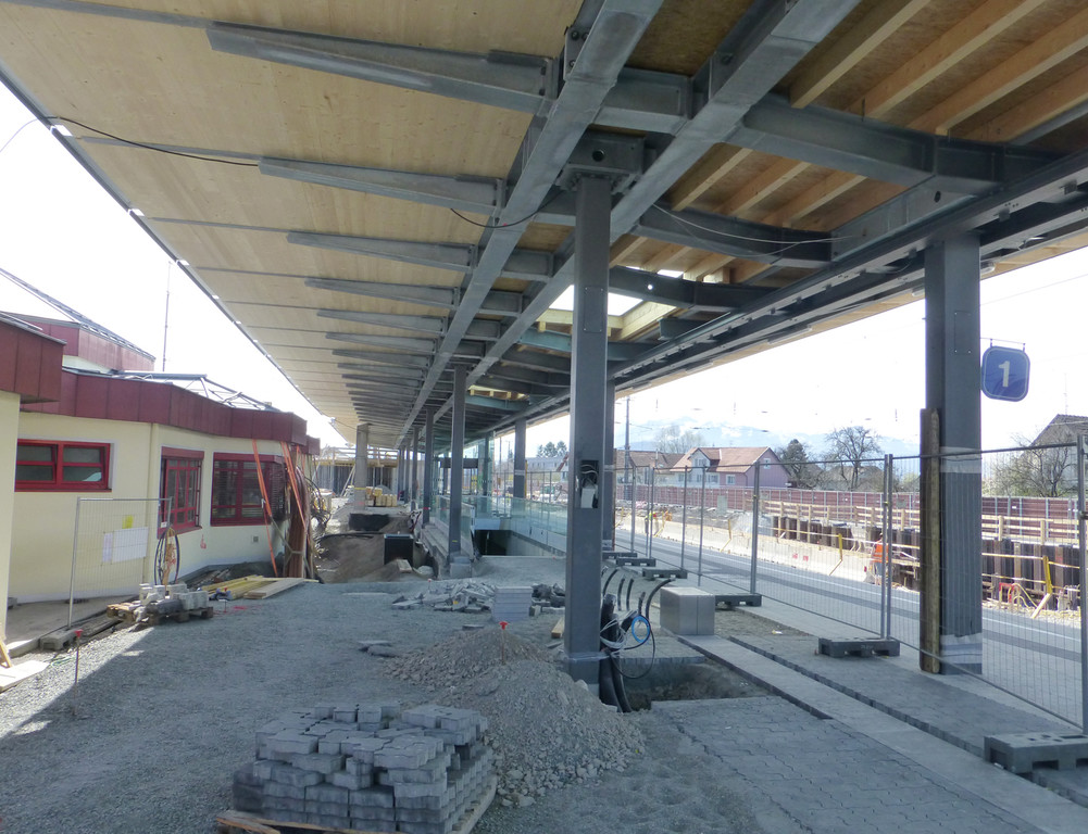 Bahn5Steig_jpg-1366902734