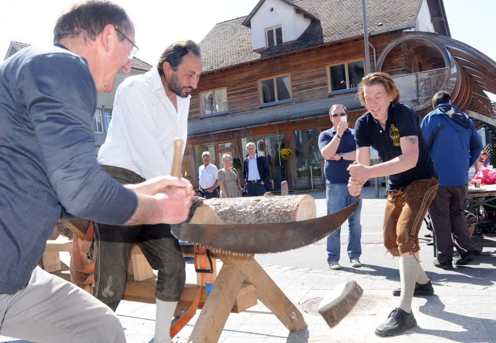 Maibaum H__chst 01_05_2012 69_jpg-1366907762