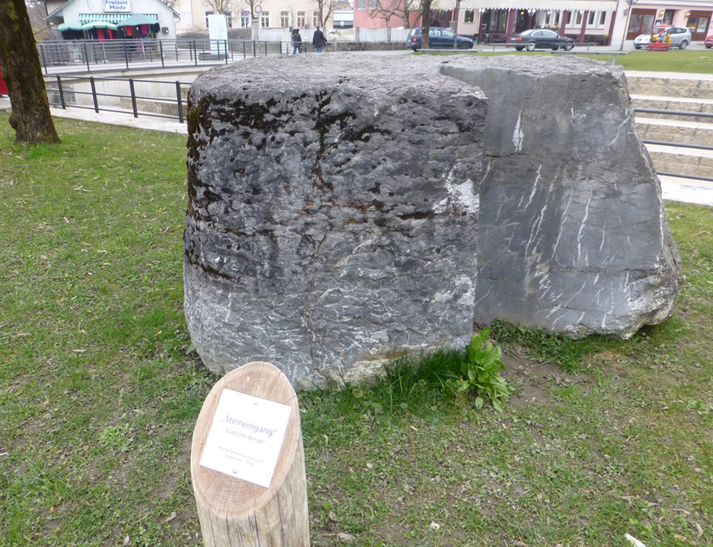 Skulpturen9aBerger_Steineingang__jpg-1366907477