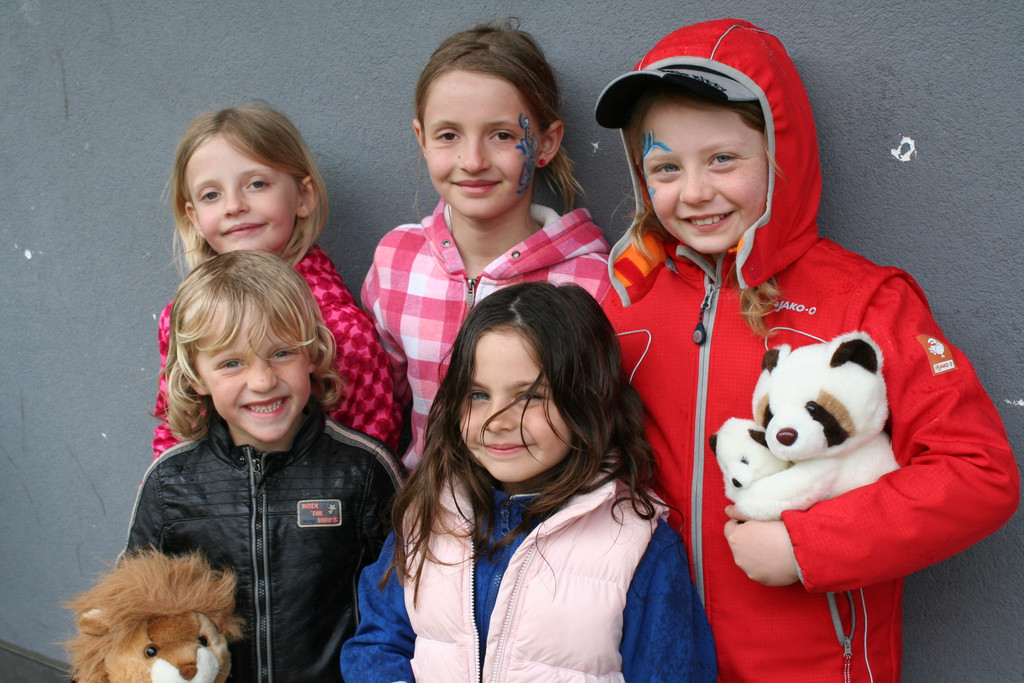 Lola_ Amanda_ Emy_ Elen und Moses_JPG-1367155084