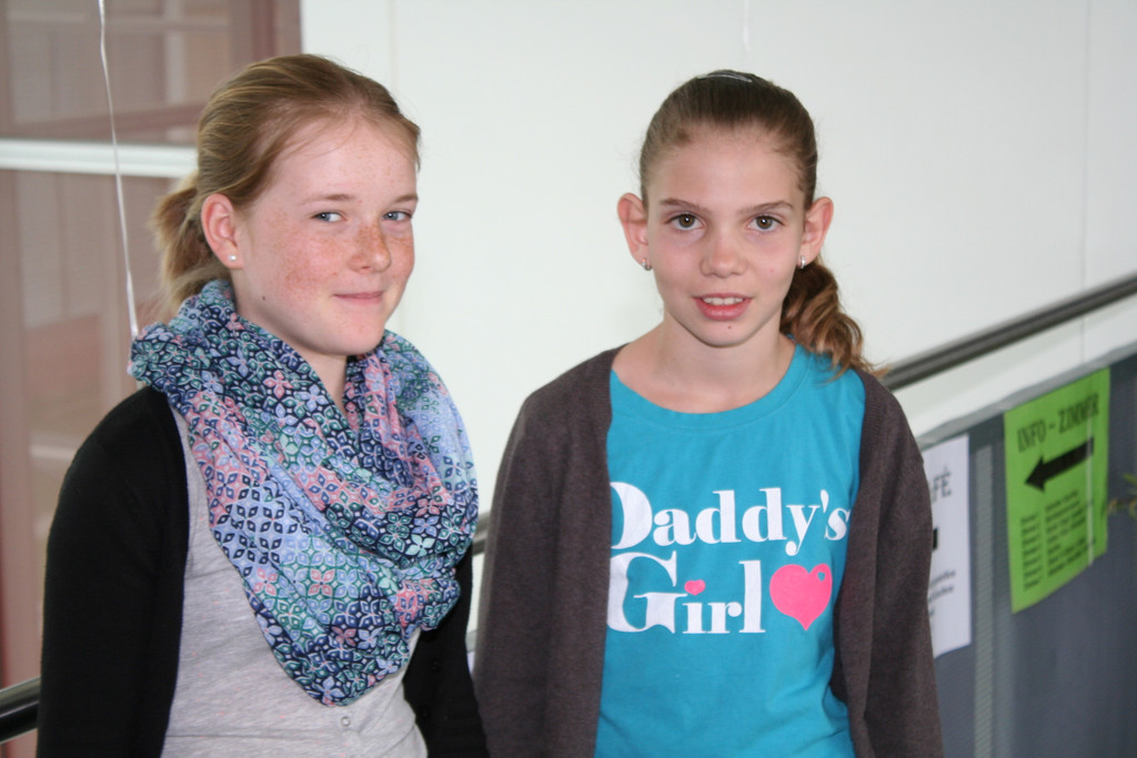MS-Sch__lerinnen Felicitas und Anja_JPG-1367156745