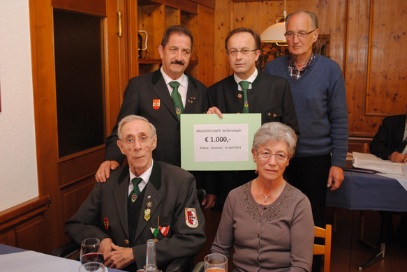 Spenden__bergabe_JPG-1367172758