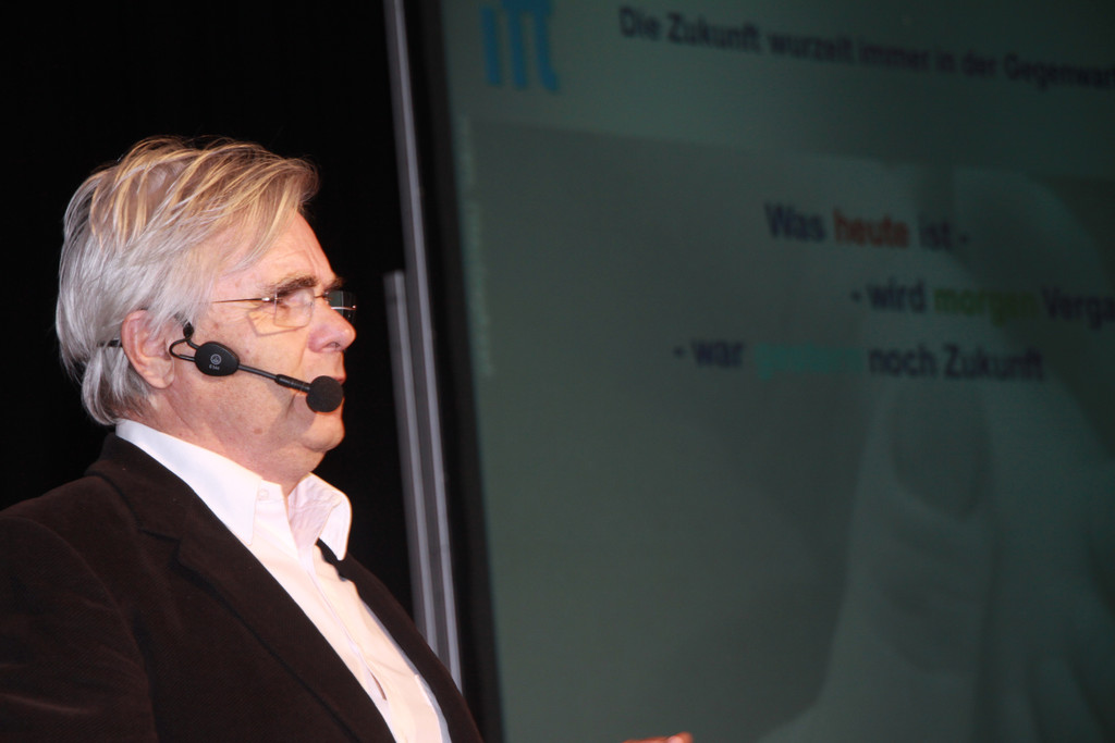 Prof Mag Peter Zellmann.jpg