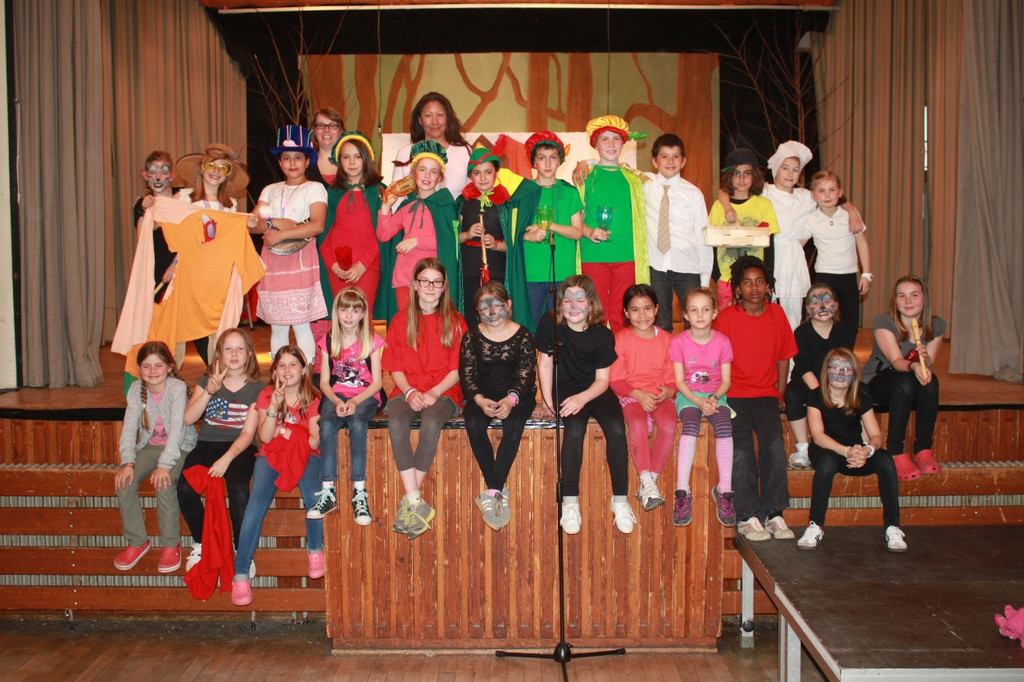 Volksschule Theater Englisch 2013 _1__jpg-1367650492