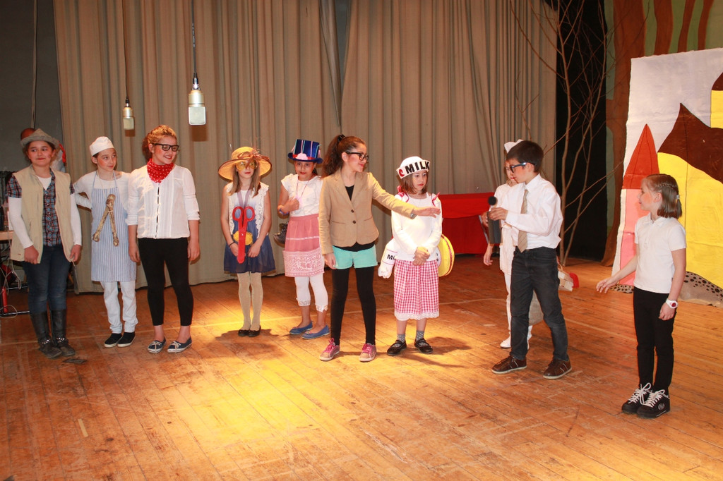 Volksschule Theater Englisch 2013 _12__jpg-1367650565