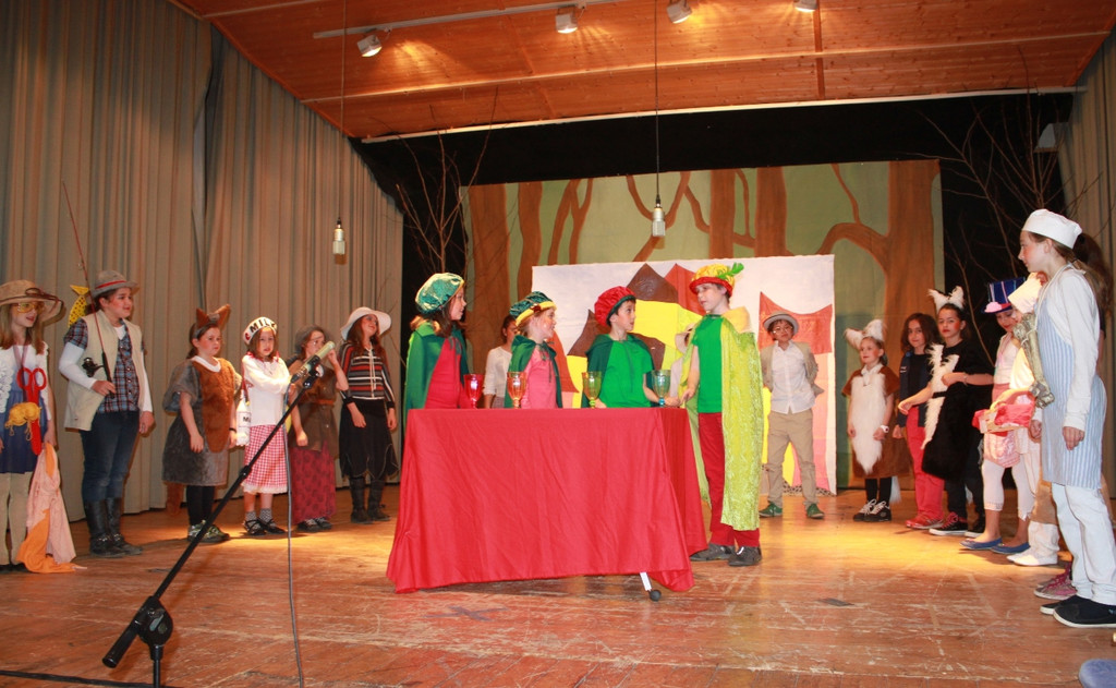 Volksschule Theater Englisch 2013 _16__jpg-1367650590