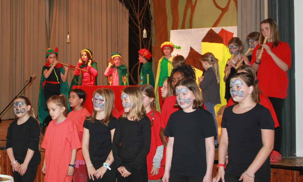 Volksschule Theater Englisch 2013 _22__jpg-1367650628