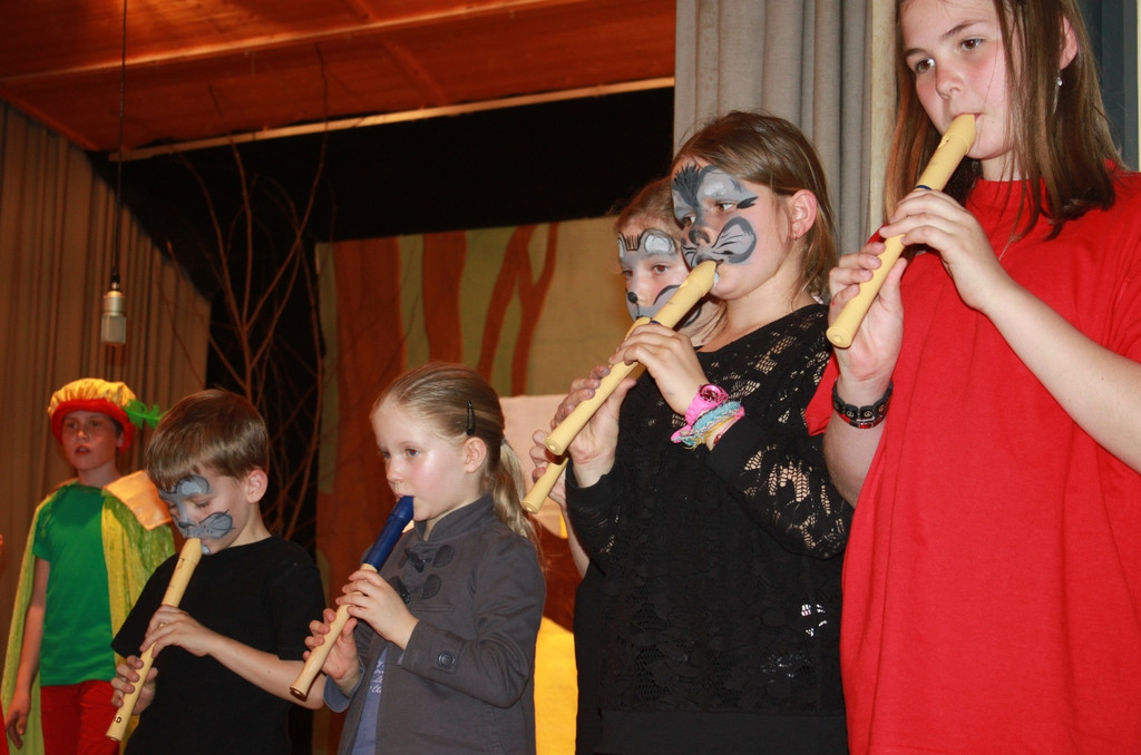 Volksschule Theater Englisch 2013 _27__jpg-1367650661