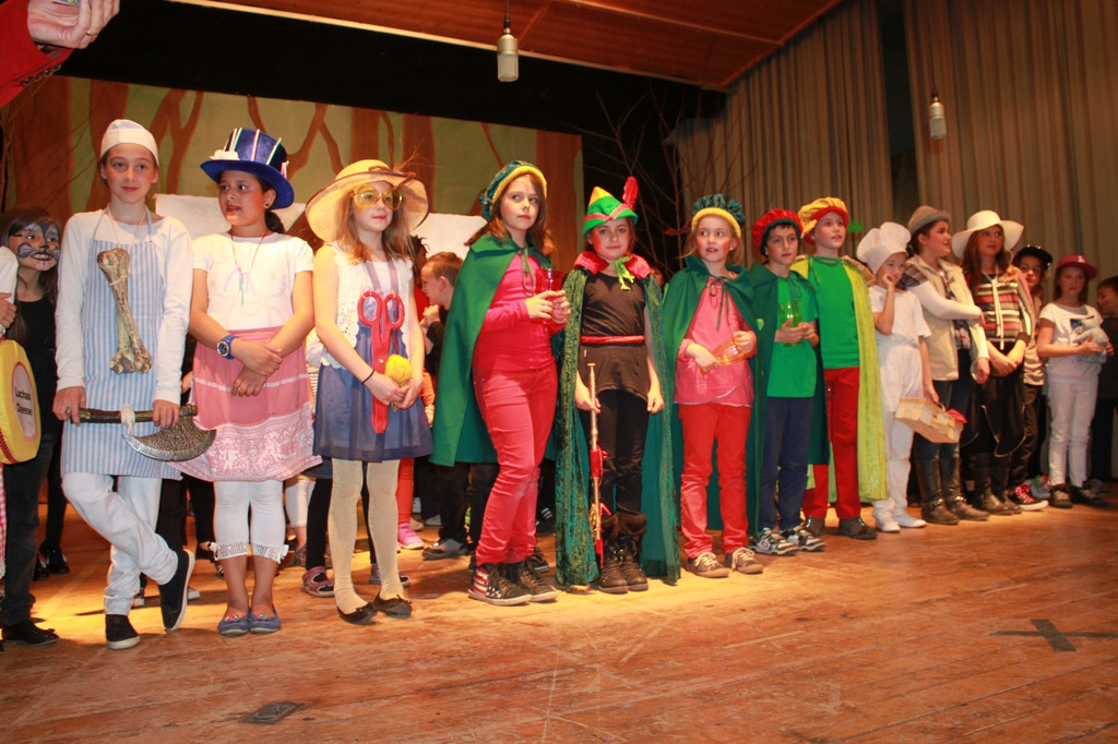 Volksschule Theater Englisch 2013 _32__jpg-1367650694