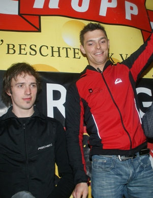 Hahnenk__pflelaufbilder 008_jpg-1267430487