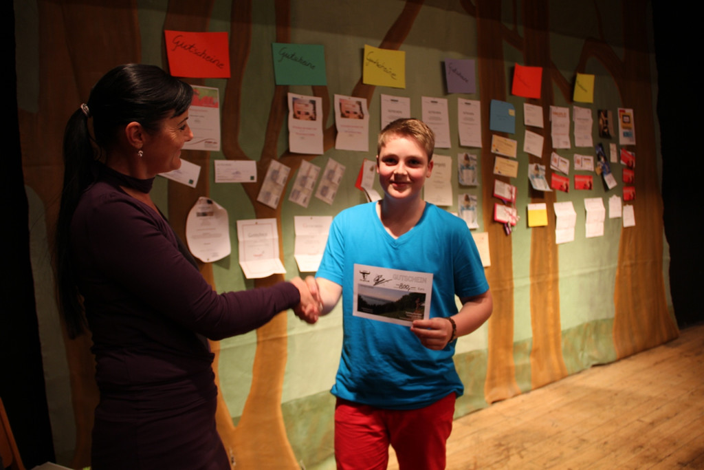 Elternverein Preisjassen SAAL 2013 _15__JPG-1367952158