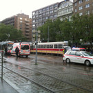 Fußgänger bei Unfall mit Straßenbahn am Schwedenplatz leicht verletzt