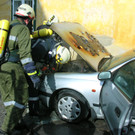 Fahrzeug in Otterthal in Flammen