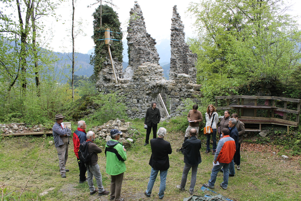 Besichtigung Burgruine 001_JPG-1368112924