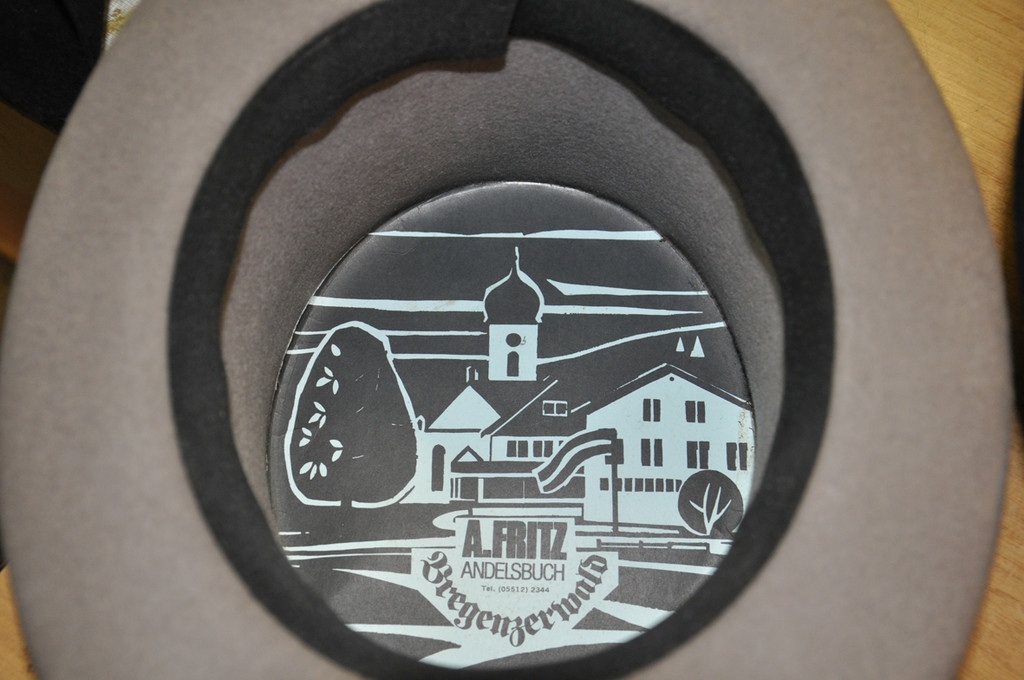 hut26_jpg-1368131927