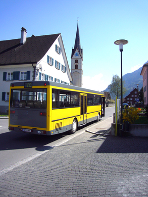 7b_Bus_Kirche.jpg