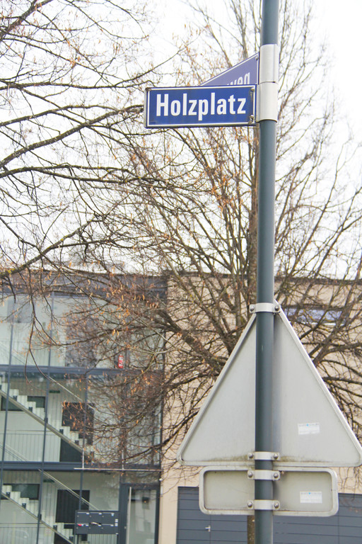 Holzplatz_1_jpg-1368369301
