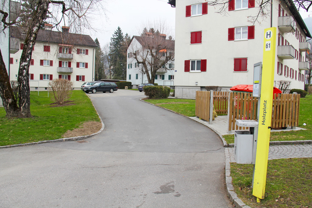 Holzplatz_2_JPG-1368369323