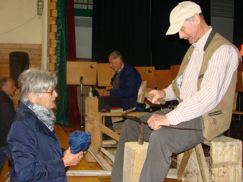 Langenegger Maigl__ckchenmarkt 008.JPG