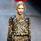 Gewagtes Outfit von Dolce & Gabbana