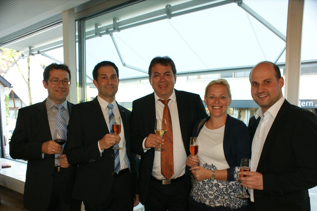 Das Team der Dornbirner Sparkasse mit  Egon Haag_mitte__JPG-1368432739