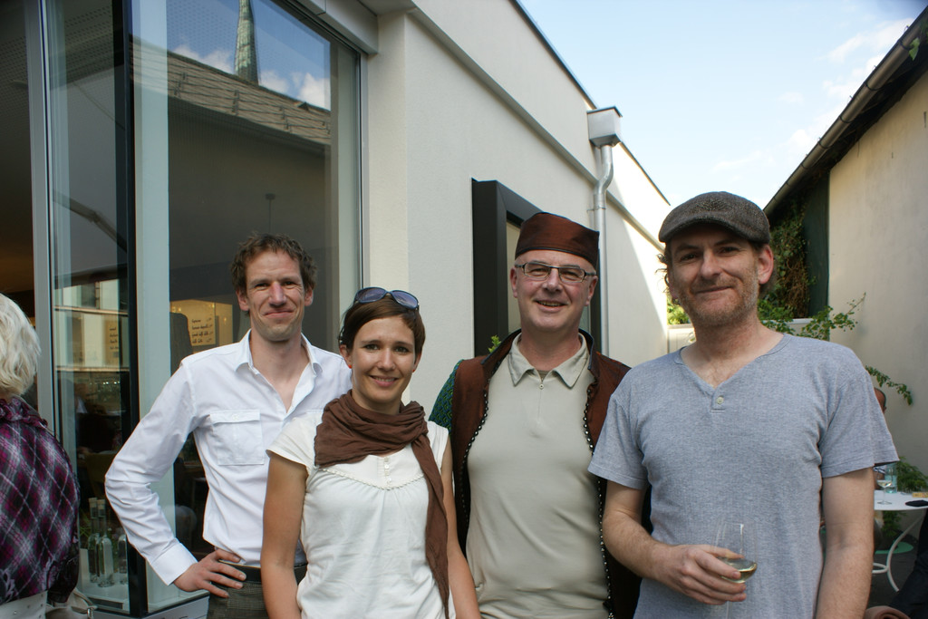 Die Architekten Georg Bechter_ Anna H__ss_ Bauleiter Stephan Schnetzer und Architekt Thomas Mennel_JPG-1368432800