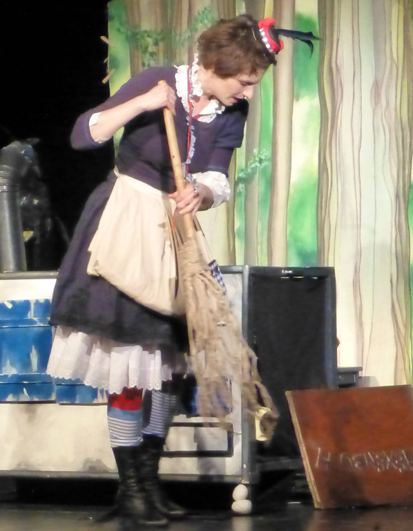 Hexe2_jpg-1368446608