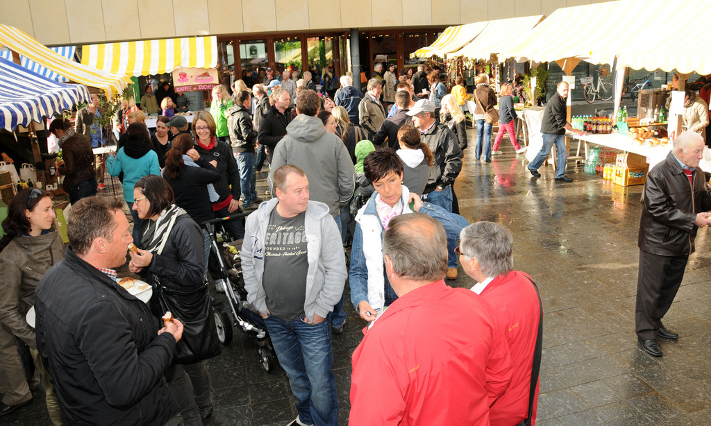 Abendmarkt H__chst 11-05-2013 81_jpg-1368452125