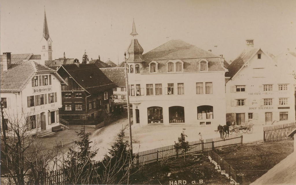 AF-1452_jpg-1368531618