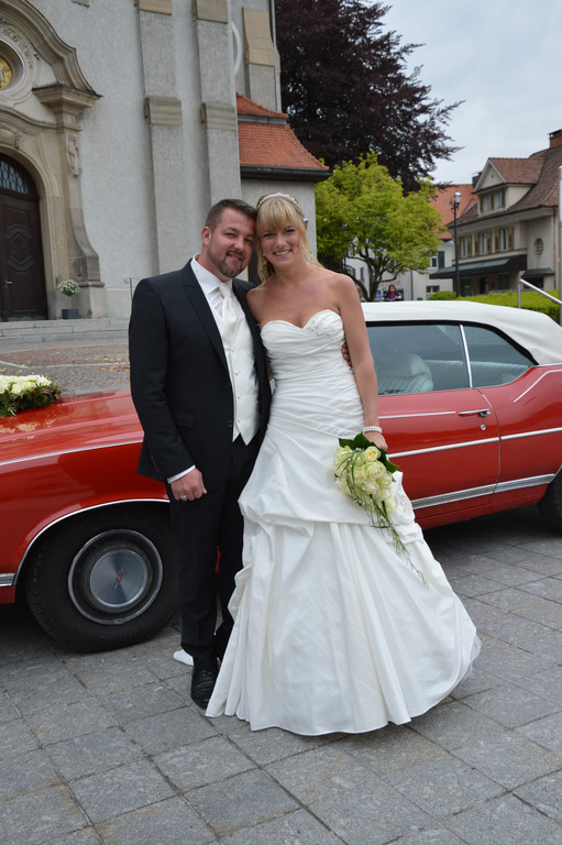 Hochzeit H__chst_ M__dchen mit Pferd 012_JPG-1368867817