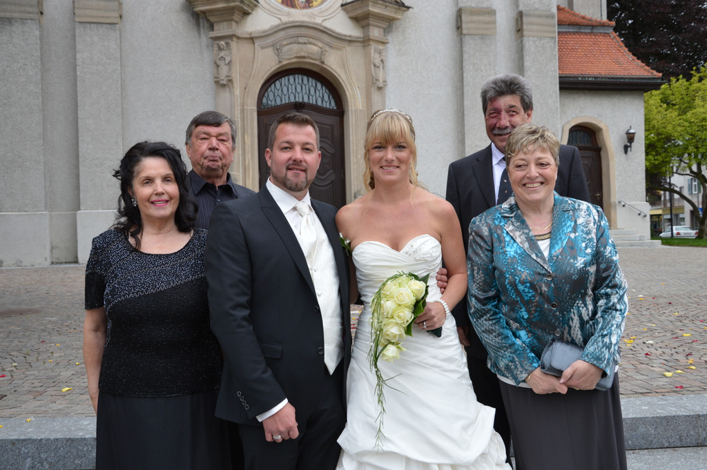 Hochzeit H__chst_ M__dchen mit Pferd 017_JPG-1368868165