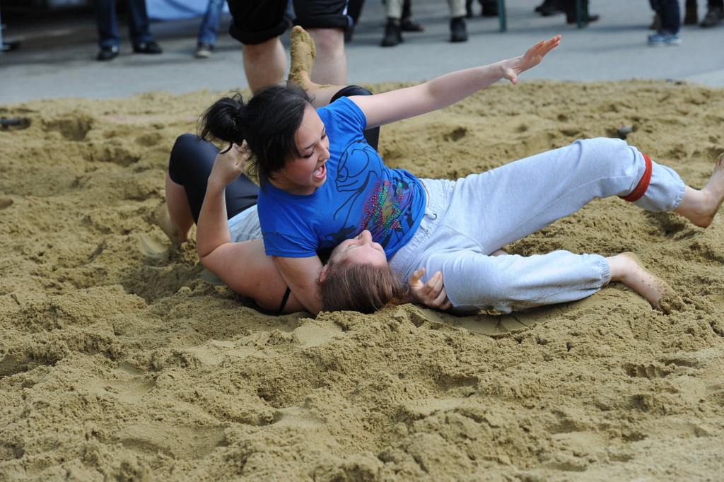 Beach Wrestling120.JPG