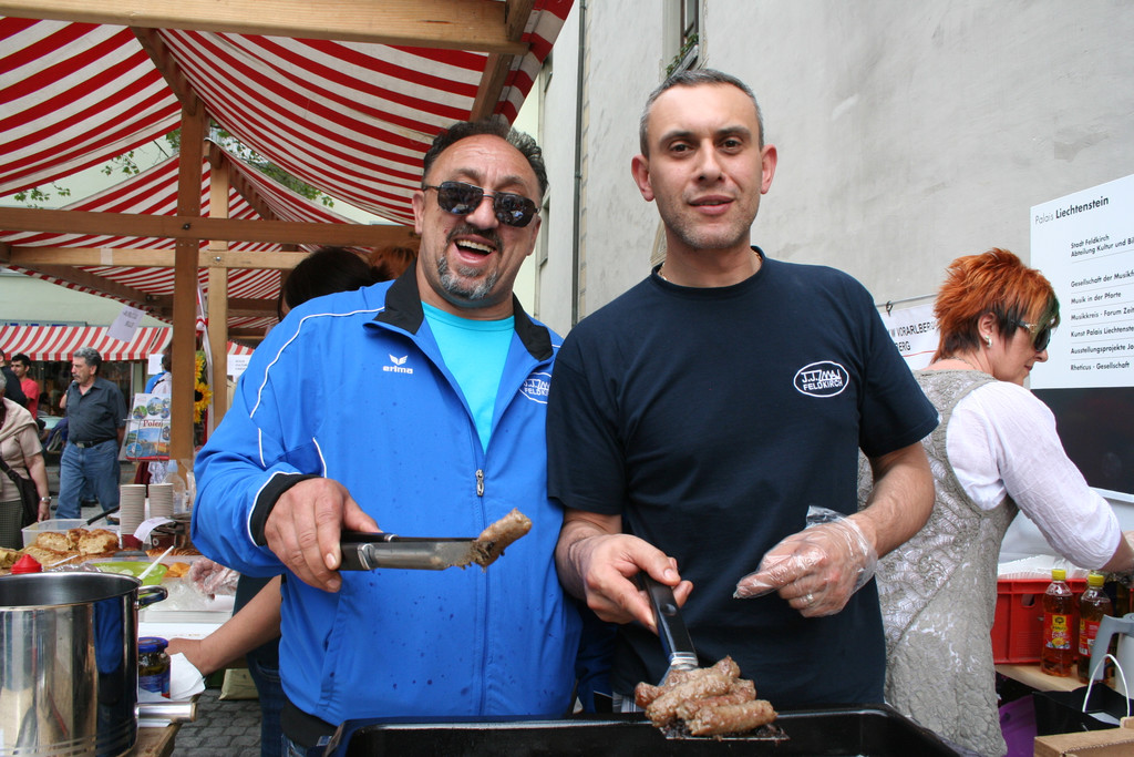 grilla_jpg 271_jpg-1369045002