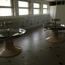 Alte Turnhalle Waschraum_jpg-1369058359