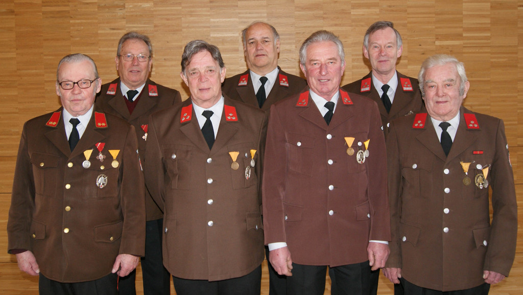 Ehrenmitglieder.jpg