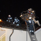 Dachbrand nach schwerem Gewitter in Brunn am Gebirge