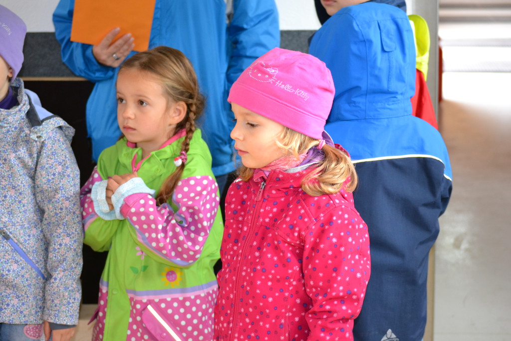25 Amelie und Ramona sind etwas aufgeregt_JPG-1369336847