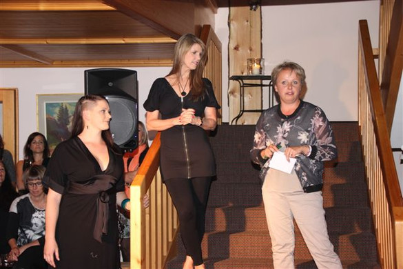 Foyerparty2_JPG-1369594239
