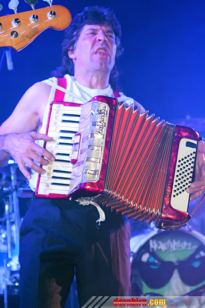 12914776.jpg