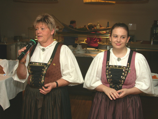 sm_gemeinde_tanz03_JPG-1267865844