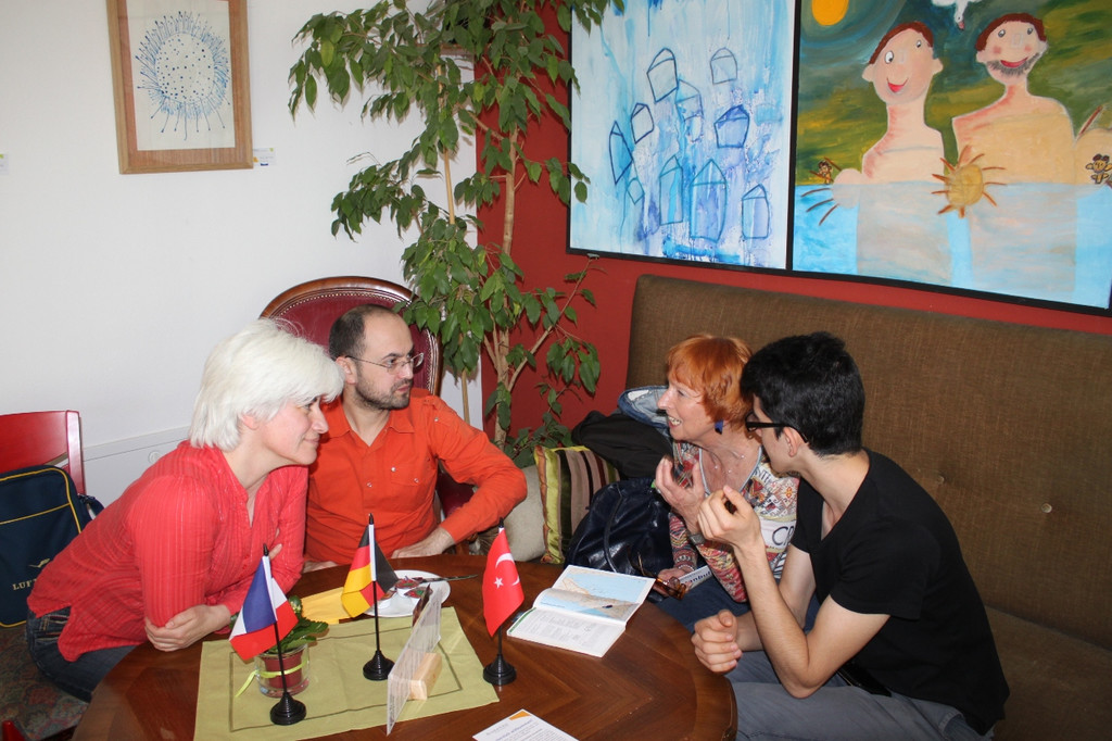 Sprachencafe Symbolfotos 2013 _9__jpg-1370376388