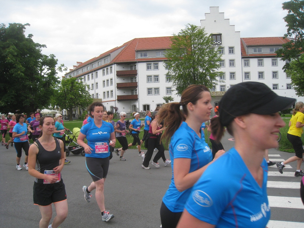 Frauenlauf mit Lochauerinnen 2012 _18__jpg-1370426624