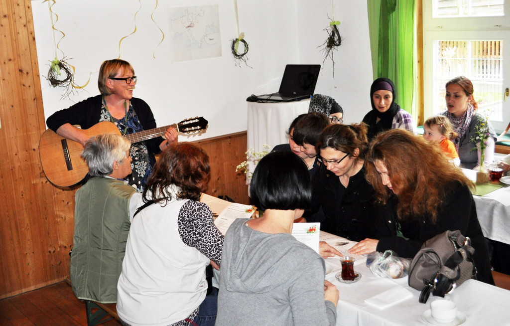 Frauencafe_jpg-1370536854