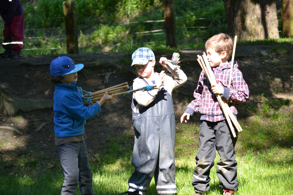 16 Der Wald wird zum Abenteuerspielplatz_JPG-1370718509