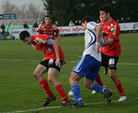 roethis fussball_jpg-1267993365