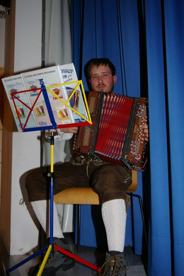 mini-bea_FraschtnerB__hne_Premiere_UnsereliebenNachbarn 004.jpg