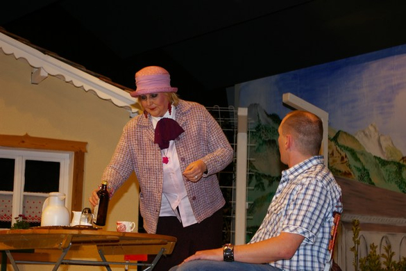 mini-bea_FraschtnerB__hne_Premiere_UnsereliebenNachbarn 054.jpg