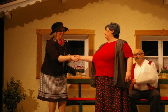 mini-bea_FraschtnerB__hne_Premiere_UnsereliebenNachbarn 103.jpg